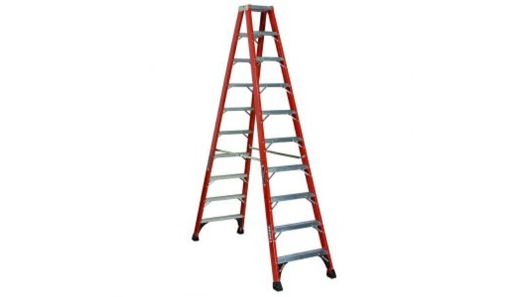 Ladder - Fiberglass 14' | Rental