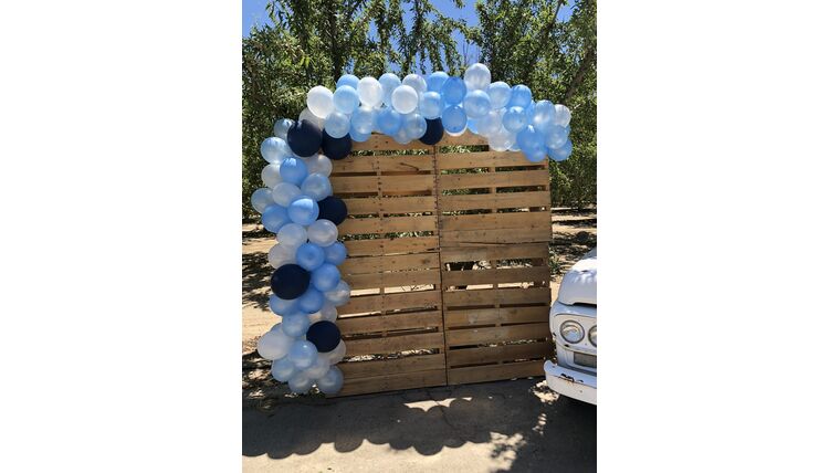 Wood – 8’ x 8’ Natural Wood Pallet Backdrop | Rental