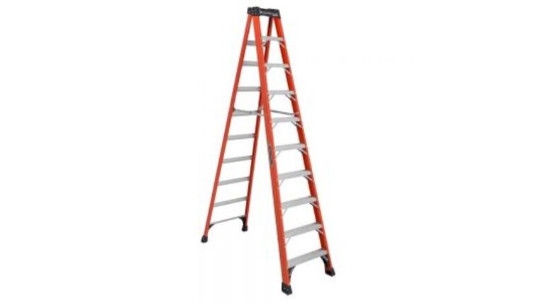 Ladder - Fiberglass 10' | Rental