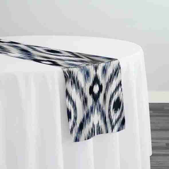 Cosmo Print (Dupioni) Table Runner in Navy | Rental