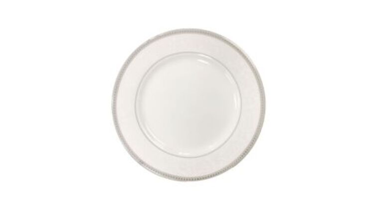 White/Silver Ivy B&B Plate – 6″ | Rental White/Silver Ivy B&B Plate – 6″ | Rental