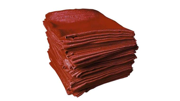 8′ Red Banjo Drape | Rental