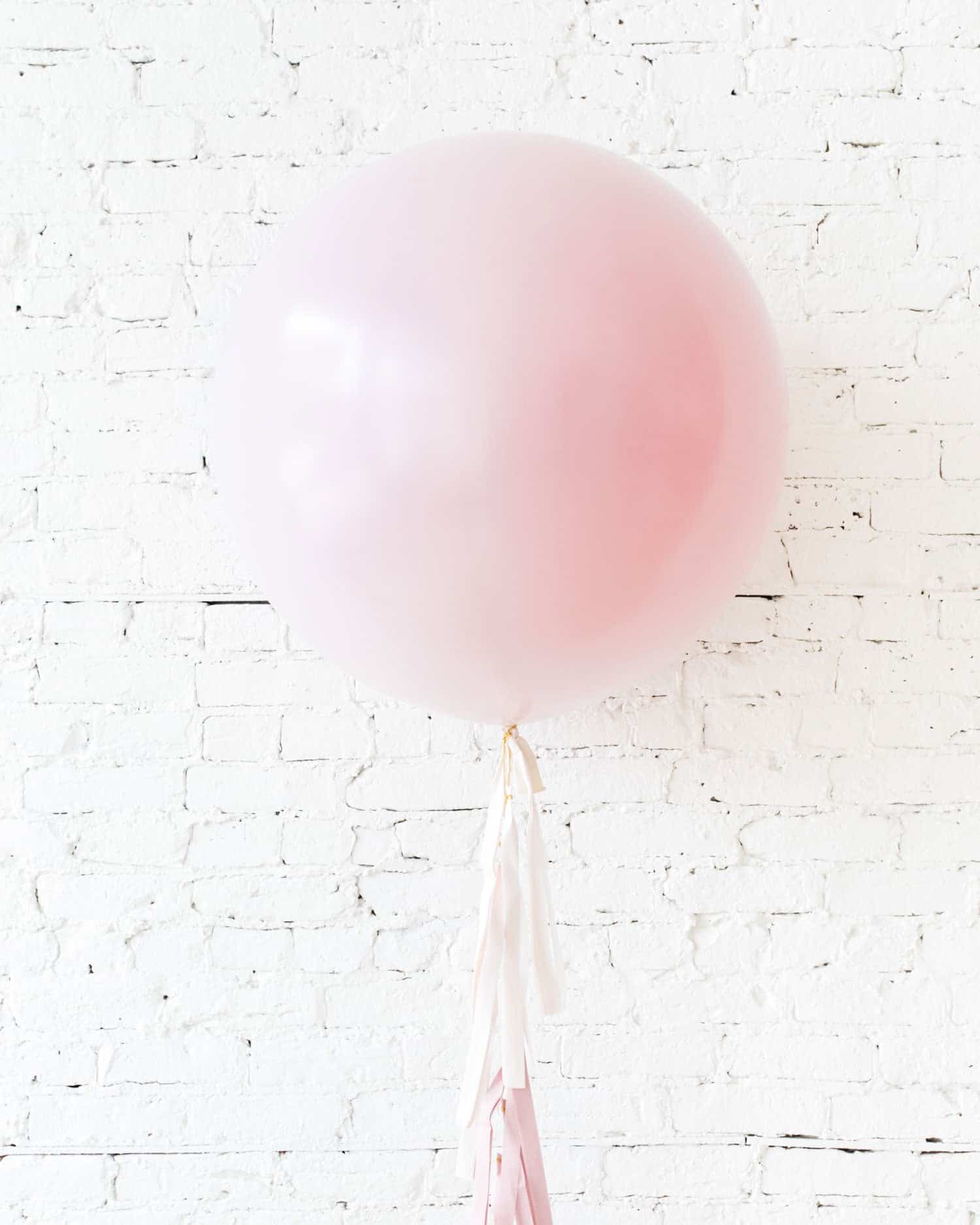 GIFT-Pearl Light Rose Giant Balloon and Ombre Pink Tassel | Rental GIFT-Pearl Light Rose Giant Balloon and Ombre Pink Tassel | Rental