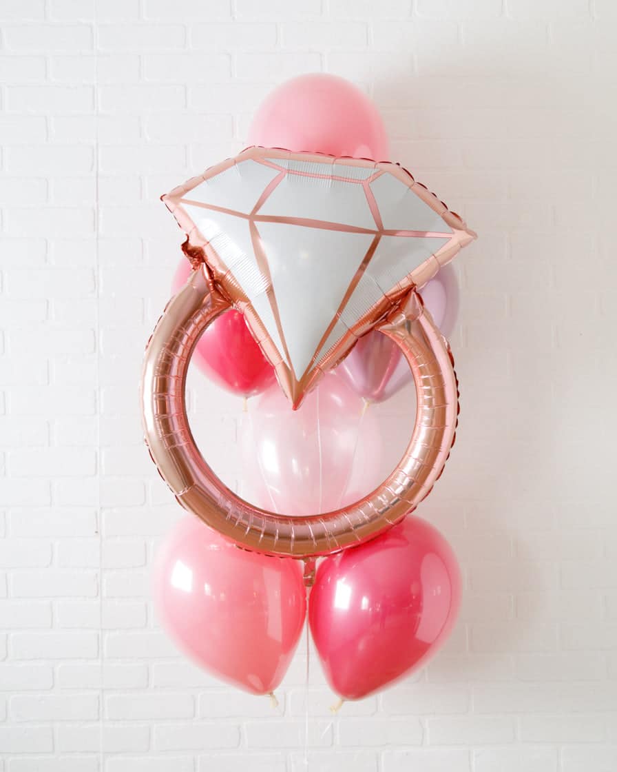 Life in Plastic – Balloons with Ring Foil – bouquet of 7 | Rental Life in Plastic – Balloons with Ring Foil – bouquet of 7 | Rental